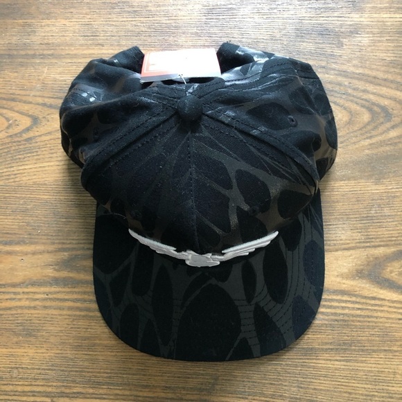 Marvel Spiderman baseball hat black NWT - Picture 2 of 6